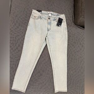 Nine West Women's Light Wash Skinny Jeans